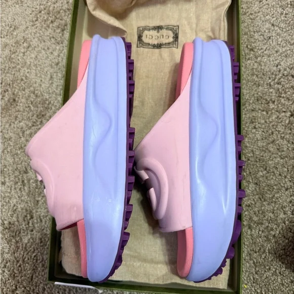 Gucci slides! - Picture 2 of 6